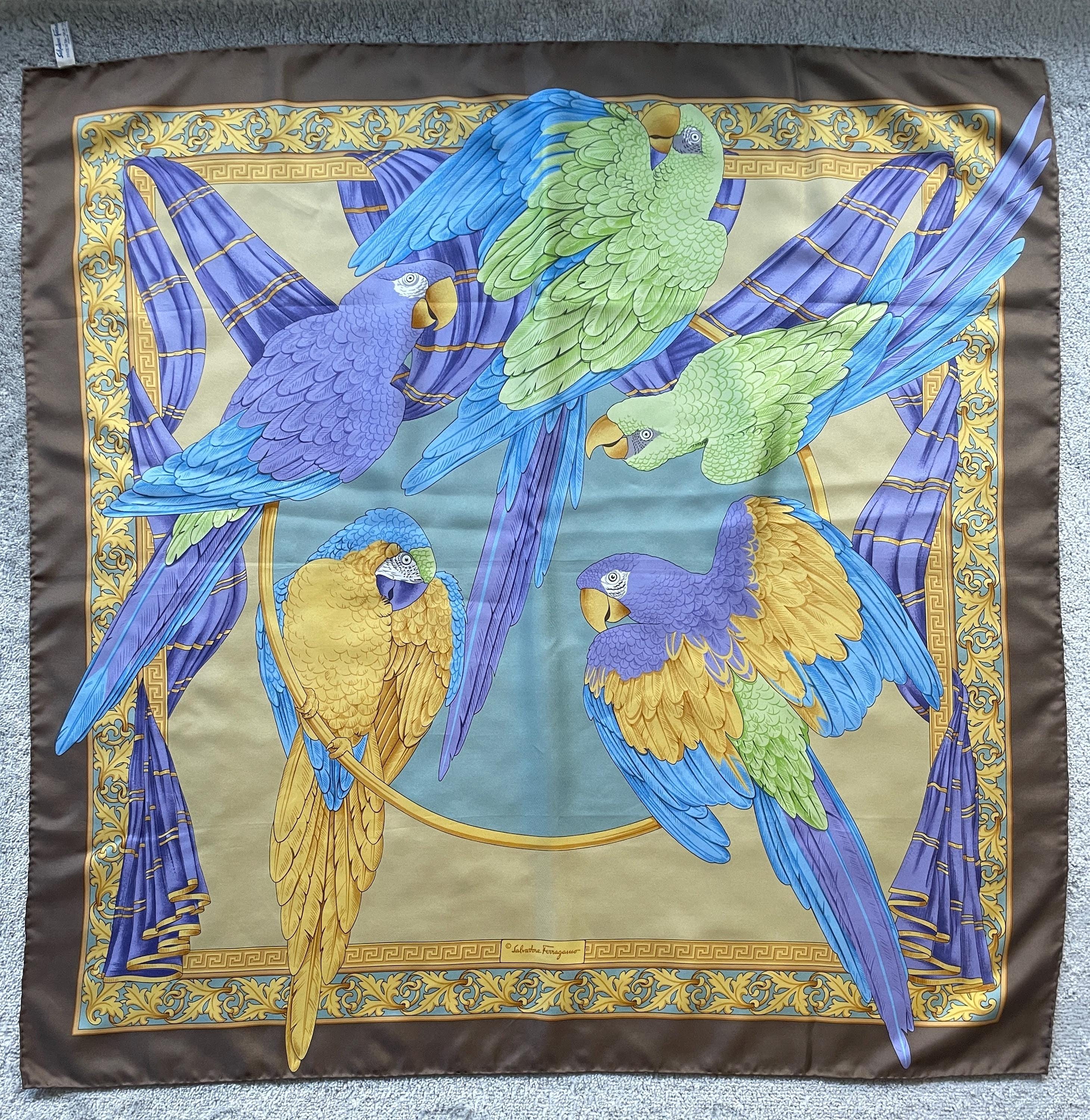 Seta Foulard Ferragamo Con Animali Ferragamo Foulard Italia