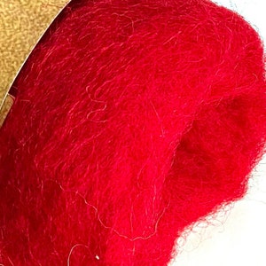 1 oz Corriedale Wool in Red from New Zealand, Wool Roving, Wool for Needle Felting, Felting Supplies, High Quality Wool