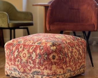 Handgemaakte zijden kelim poef: geweven boho-vloerbank 24 x 24 x 14 inch