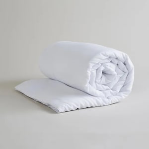 Lightweight Summer Duvet: Hypoallergenic Poly Cotton Microfibre Quilt