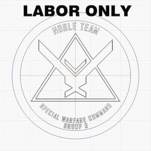 Puede incluir: Ilustración en blanco y negro de línea de arte de un triángulo con una cruz en su interior. El triángulo está rodeado por un círculo con el texto "NOBLE TEAM SPECIAL WARFARE COMMAND GROUP 3".