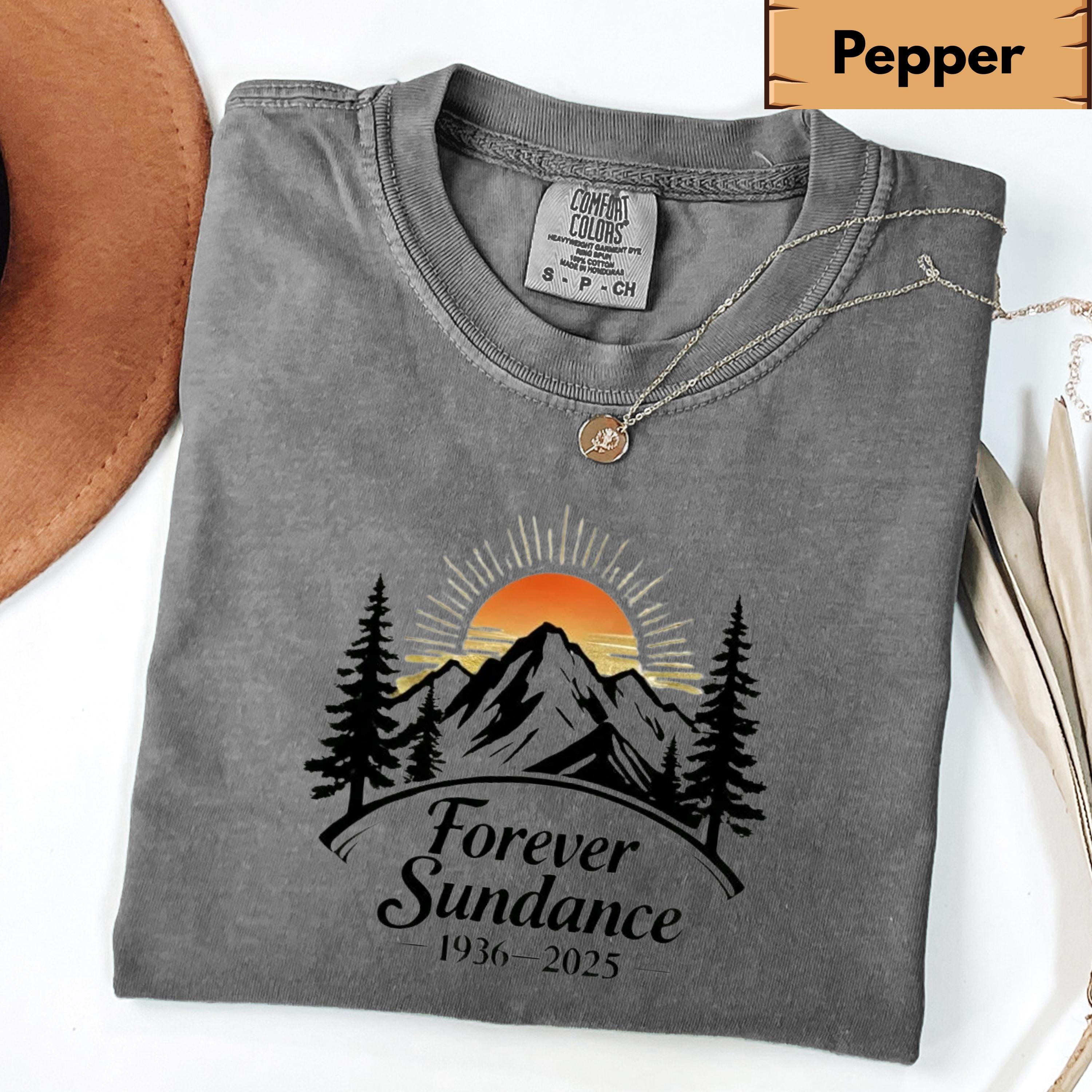 Comfort Colors® Forever サンダンス シャツ、Rest in Pace Robert 