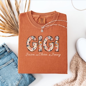 Personalized Gigi Shirt with Grandkids Names, Floral Gigi T-Shirt, Gigi Gifts, Mother&#39;s Day Shirt, Custom Kids Names Grandma Shirt, Gigi Tee