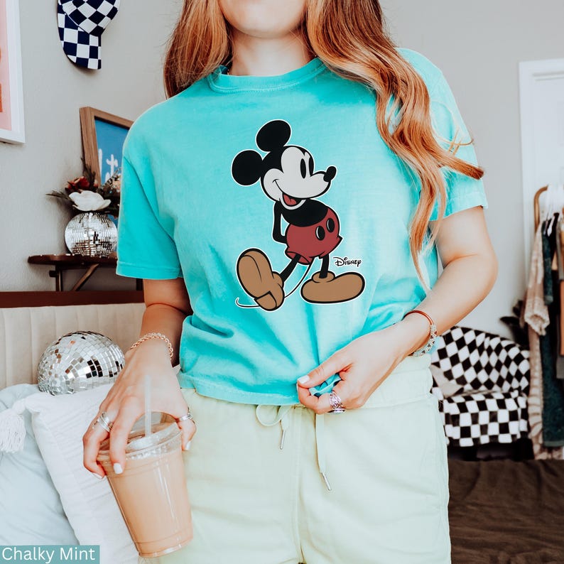 Comfort Colors® Disney Vintage Musse Pigg Boxy T-shirt, Vintage Disney Musse Pigg T-shirt, Disneyworld Holiday Vacation T-shirt, Disney Retro T-shirt bild 6