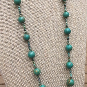 Turquoise beaded necklace