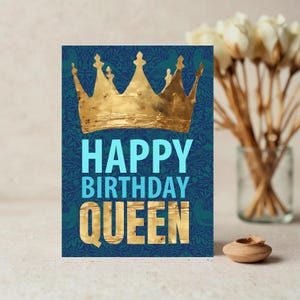 Carte de joyeux anniversaire Reine audacieuse, magnifique carte de voeux d'anniversaire, couronne dorée et motif bleu, pour un ami ou la famille