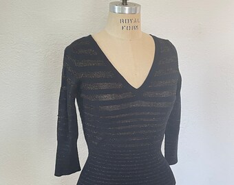 Y2K does 70s Vintage Knit Top Metallic Gold Stripes 3/4 Sleeves Plunge Neckline V Neck Black Sweater Small