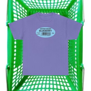 Camiseta unisex con pegatina de fruta de arándano, camiseta con gráfico, camiseta con etiqueta de arándano, regalo divertido para los amantes de los arándanos, camiseta para amantes de la fruta imagen 4