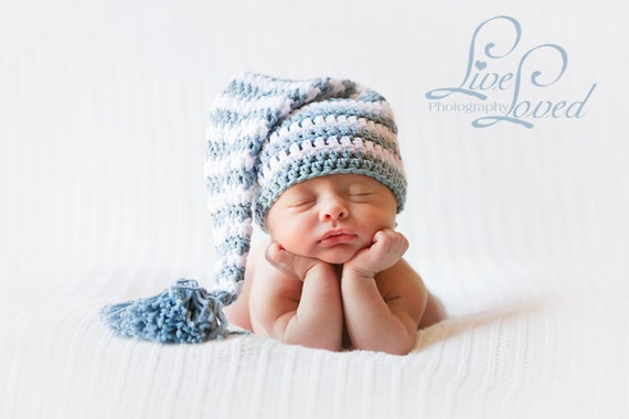 Download PDF Crochet Pattern 013 - Elf Long Tail Hat With  display picture 1