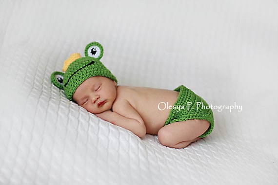 Download PDF Crochet Pattern Frog Hat And Diaper Cover Photography.