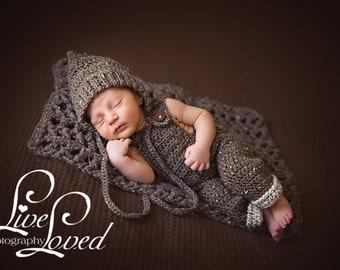 Download PDF crochet pattern s013 - Newborn pixie bonnet and overall