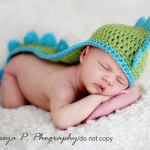 Download PDF crochet pattern 042 - Dino hat - Multiple sizes from newborn through 12 months