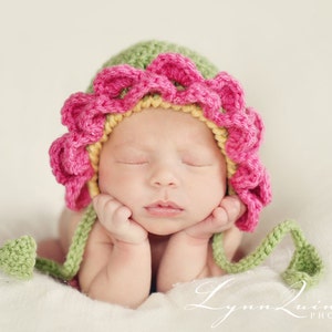 Download PDF crochet pattern 037 - Flower bonnet