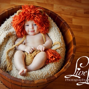 Download PDF crochet pattern - Lion King bonnet and diaper cover