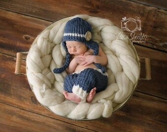 Download PDF knitting pattern k-33 - Newborn button earflap hat and pants