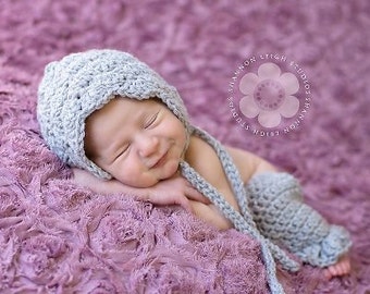 Download PDF crochet pattern s019 - Newborn shell bonnet and leg warmers