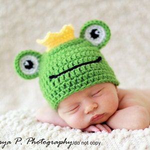 Download PDF crochet pattern 043 - Frog hat - Multiple sizes from newborn through 12 months