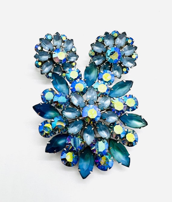 Beautiful CORO Rhinestone Brooch & Earrings Demi … - image 2