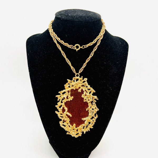 NAPIER Eugene Bertolli Sculpted Coral Necklace Copper Tone Disc Vintage Designer Jewelry