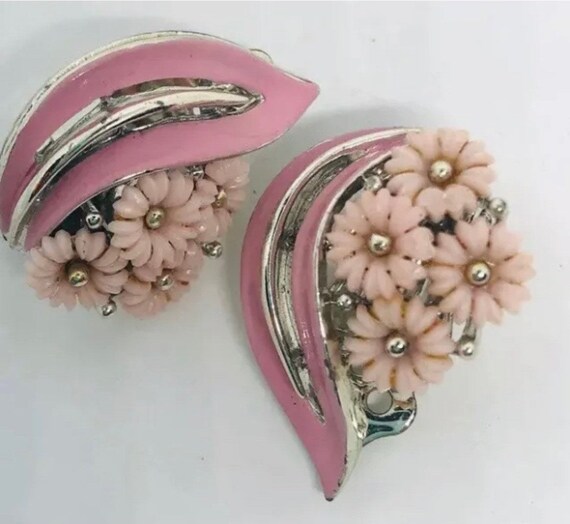 LISNER Pastel Pink Flowers & Enamel Earrings Sign… - image 2