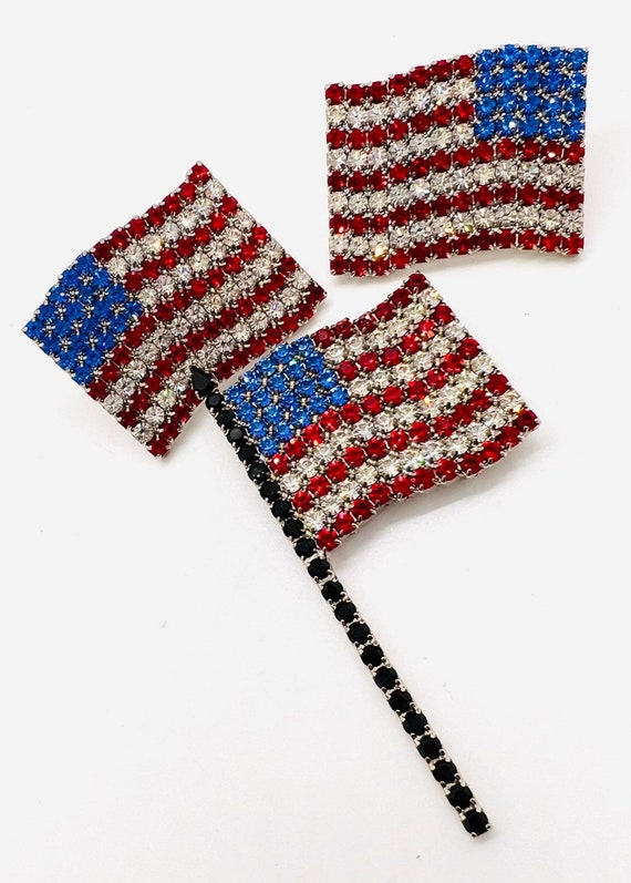 Big DOROTHY BAUER Rhinestone Flag Brooch Earrings… - image 6