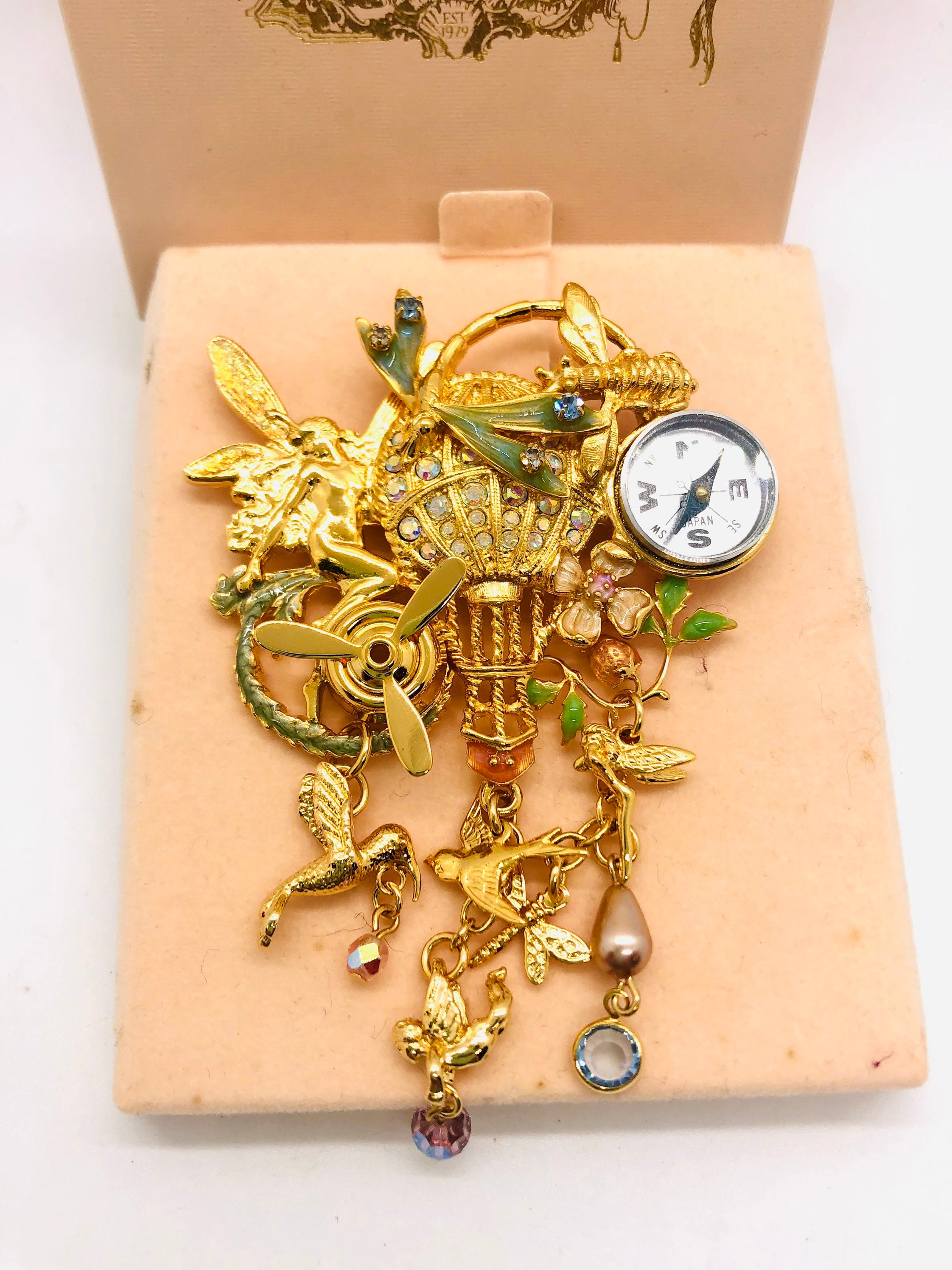 【500円引きクーポン】 Huge Original Parts Moving Brooch Fantasy Flying Folly KIRKS アクセサリー