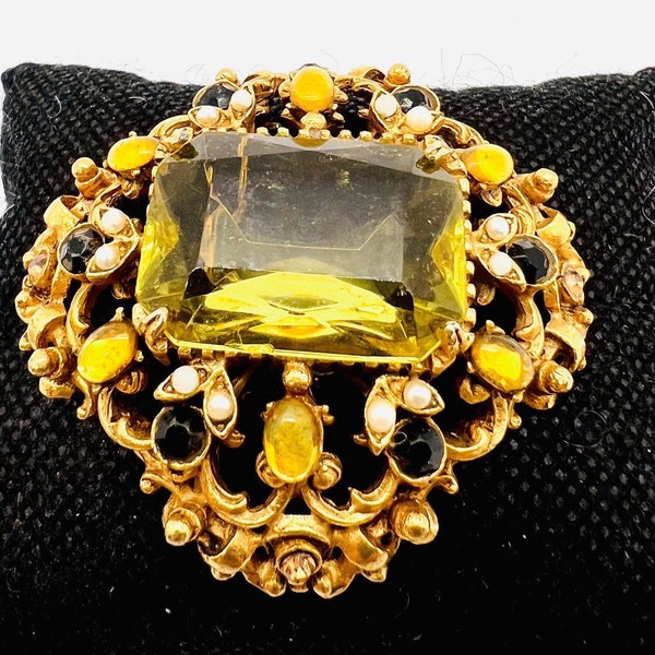 FLORENZA Olivine Glass Brooch Ornate Faux Pearls Signed Vintage Designer Jewelry