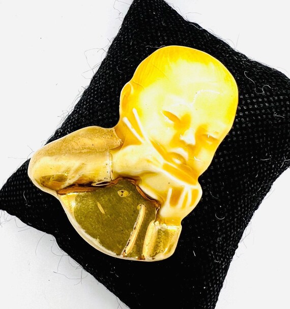 Vintage Glazed Ceramic Brooch: Asian Child Eating