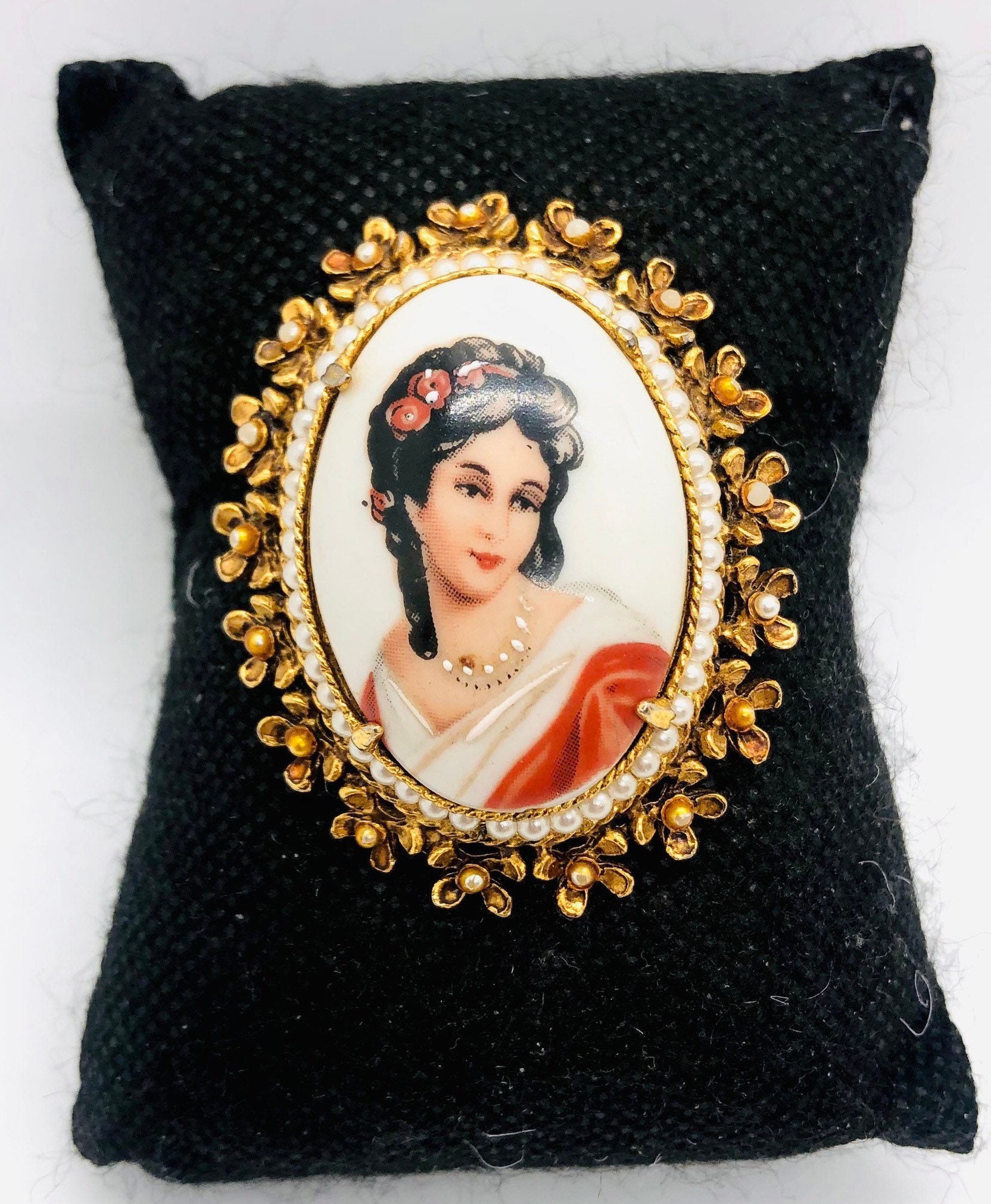 Florenza Brooch - Etsy