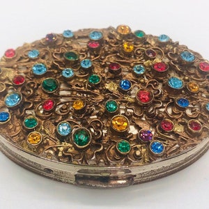 DORSET 5th AVE Oval Rhinestone Powder Compact Ornate Filigree Make Up Vintage Vanity