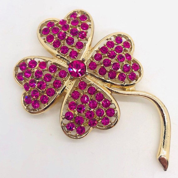 Large Sarah Coventry Fuchsia Rhinestone Flower Br… - image 1