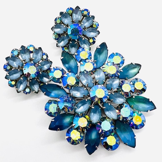 Beautiful CORO Rhinestone Brooch & Earrings Demi … - image 1