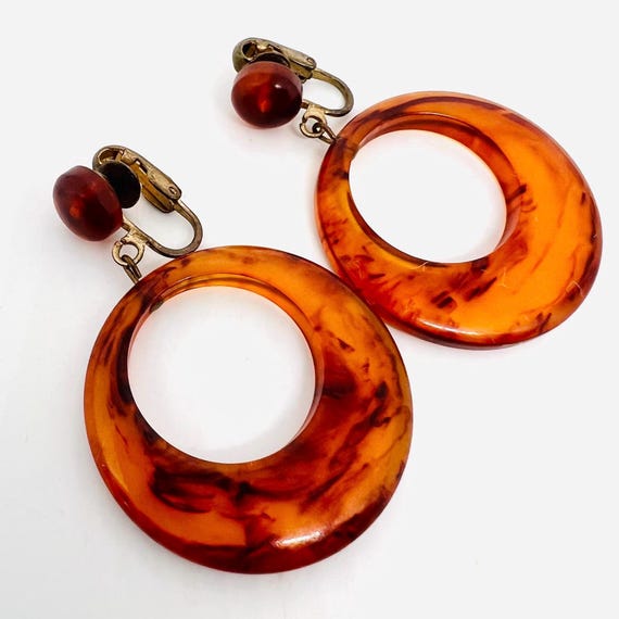 Vintage Lucite Iced Tea Drop Earrings: Long Circl… - image 4