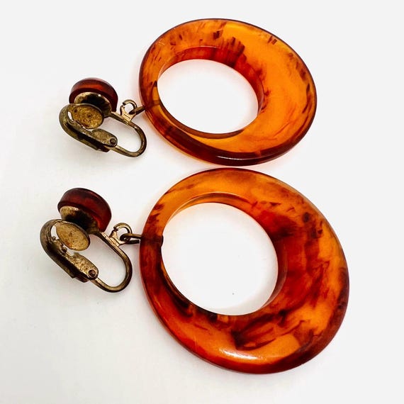 Vintage Lucite Iced Tea Drop Earrings: Long Circl… - image 6