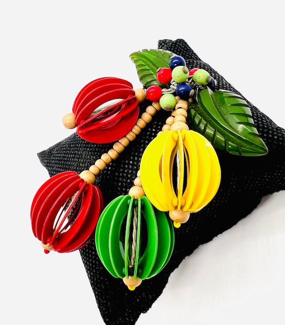 Early MIRIAM HASKELL Bakelite “Lampshade” Dangle … - image 3