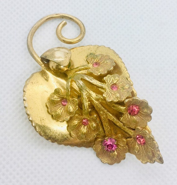 Rare JEWELS by JORDAN Brooch Rare Layered Gilt Rhinestones Vintage