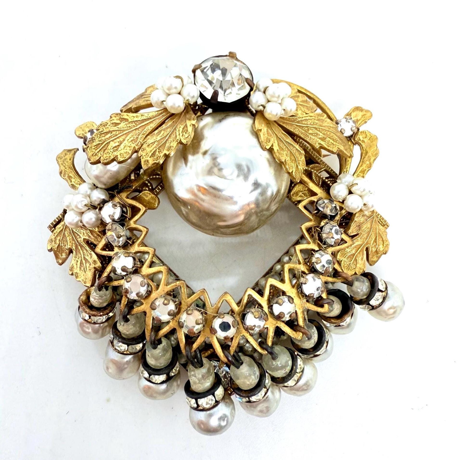 Miriam HASKELL Faux Baroque Pearl & Rhinestone Dangle Brooch