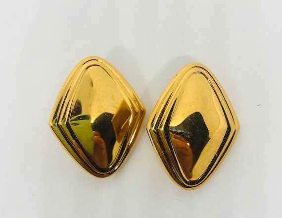 Large MONET Modernist Earrings Signed Gold Tone V… - image 2