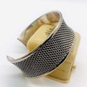Wide Sterling Silver Modernist Cuff Bracelet Mesh Design 36gms Fine Vintage Designer Jewelry