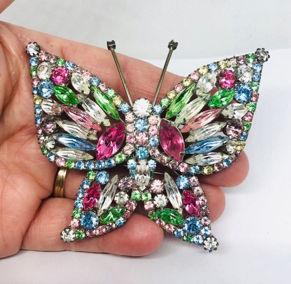 HUGE 3 1/4” Juliana Delizza & Elster Rhinestone Bu