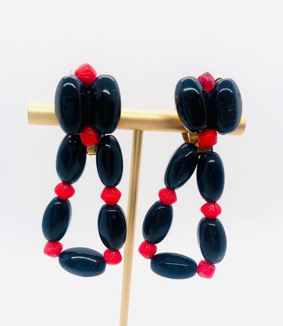 HATTIE CARNEGIE Long Black & Red Drop Dangle Earr… - image 2