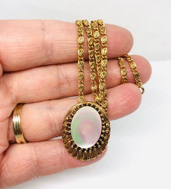 Signed FLORENZA NECKLACE Ornate Mother of Pearl V… - image 1