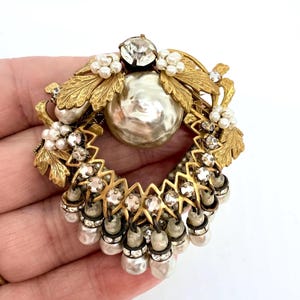 Miriam HASKELL Faux Baroque Pearl & Rhinestone Dangle Brooch Vintage Designer Jewelry