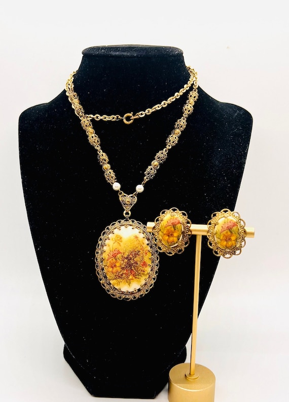 WEST GERMANY Floral Sugar Beaded Necklace Earrings