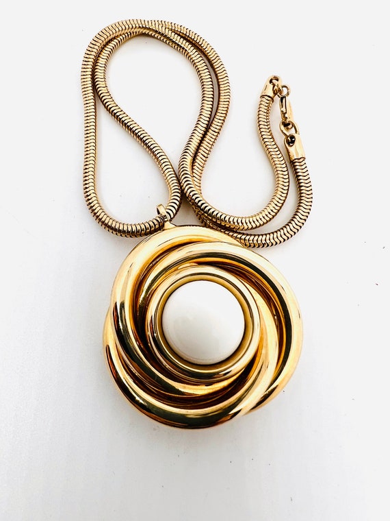 Large Knotted Gold Tone White Cabochon Necklace S… - image 5