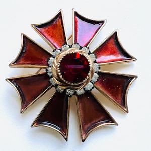 HAR Hargo Jeweled Enamel Stylized Maltese Cross Brooch Signed Vintage Designer Jewelry
