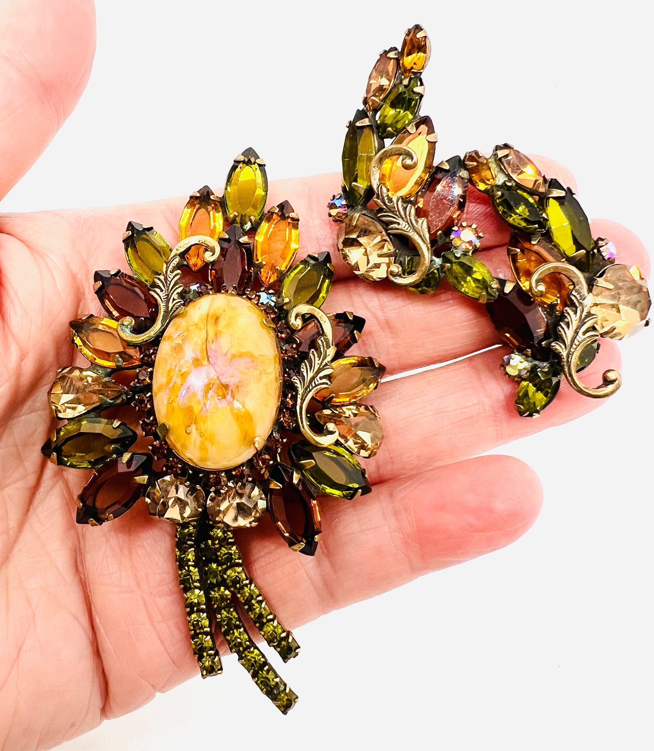 Alice Caviness Brooch - Etsy Alice Caviness Brooch - Etsy