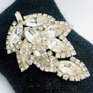 Vintage Weiss Rhinestone Leaf Brooch, Vintage Weiss Square Layered Pin Clear  Marquise Round Stones, Vintage Weiss Brooch, Vintage Jewelry