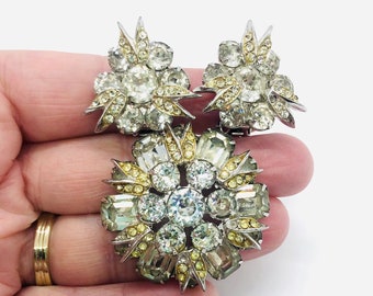 Sparkling WEISS Clear Rhinestone Brooch Earrings Demi Signed Vintage Designer Jewelry