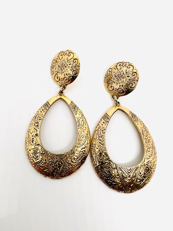 Long Embossed Gold Tone Drop Dangle Earrings 3 In… - image 8